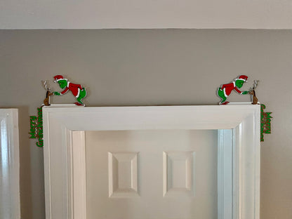 Grinch with Max Merry Grinchmas Door Corner