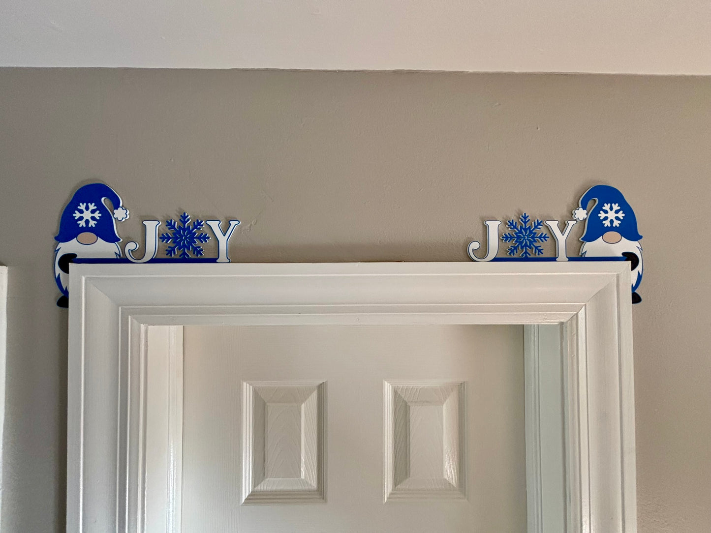 Gnome Joy Door Window Corner Topper