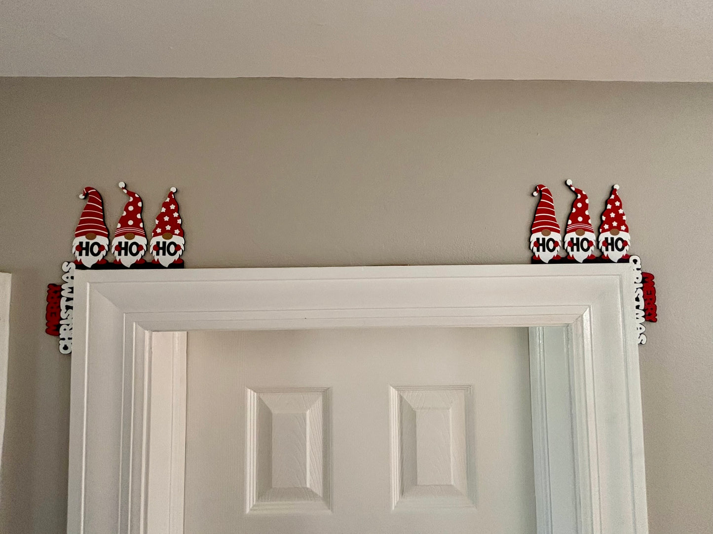 Ho Ho Ho Gnomes Door Corner