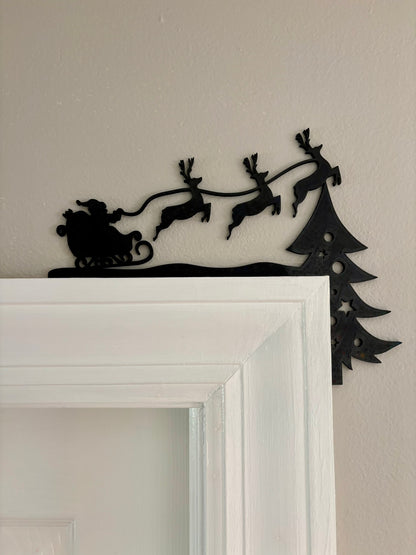 Reindeer Flying Door Corner