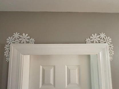 Snowflakes Door Corner