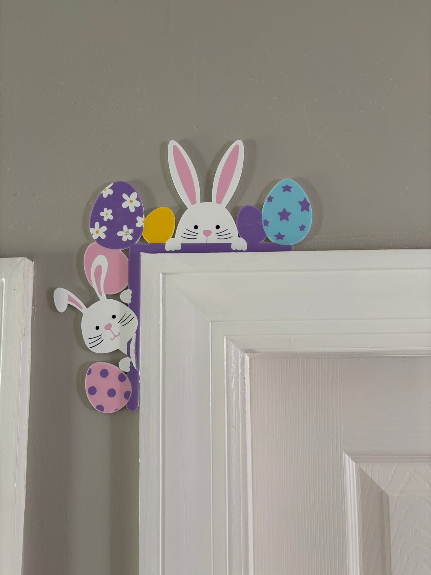 Peeking Bunnies Easter Door Corner