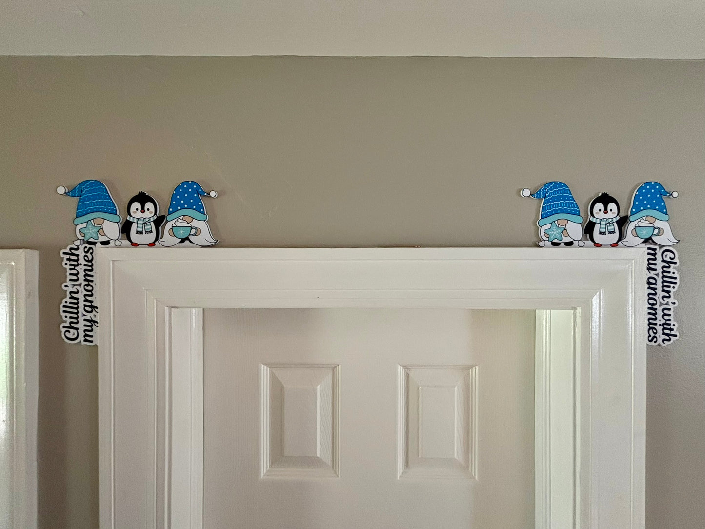 Gnomes Winter Door Corner