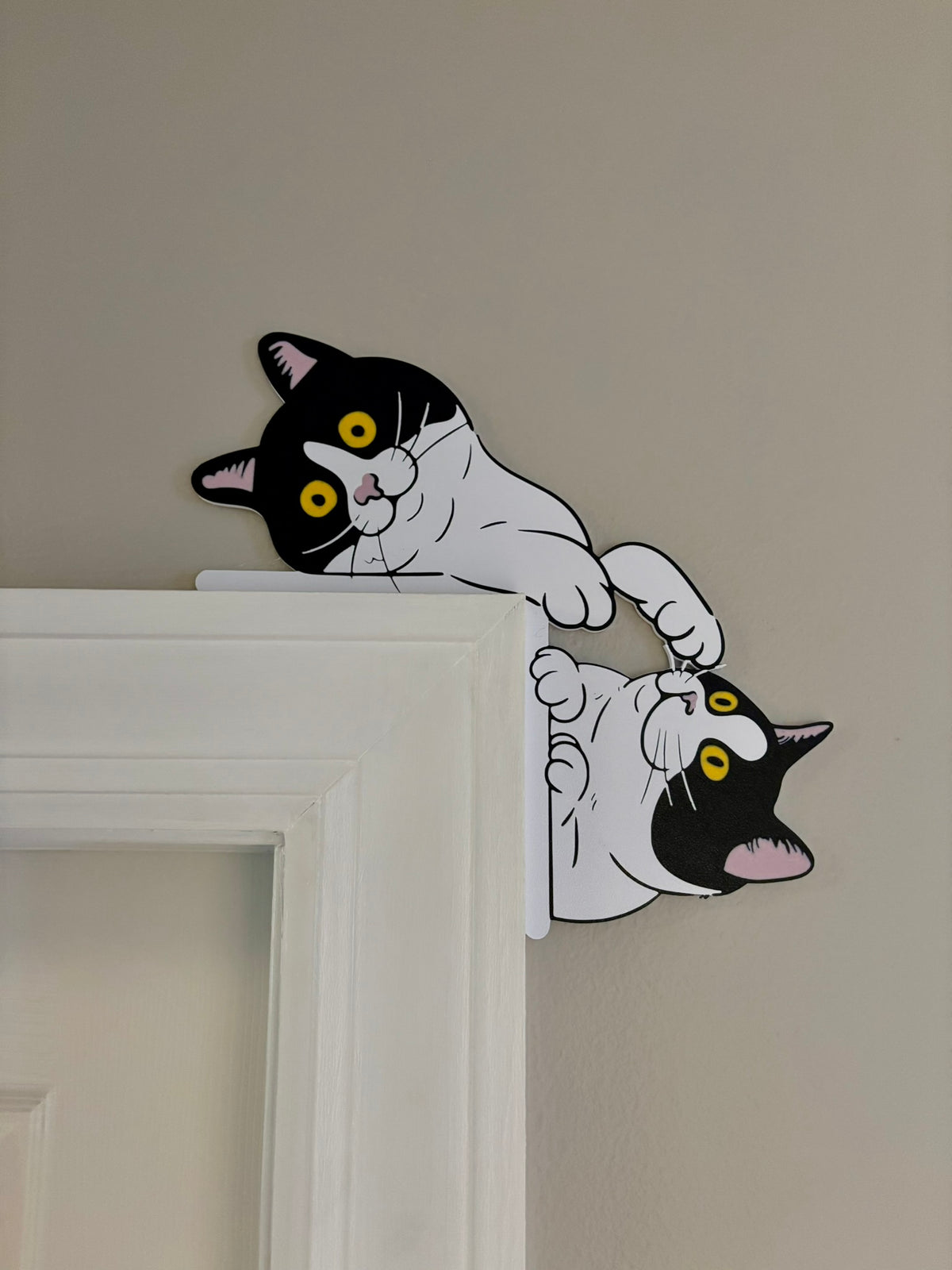 Cats Playing Door Corner Topper
