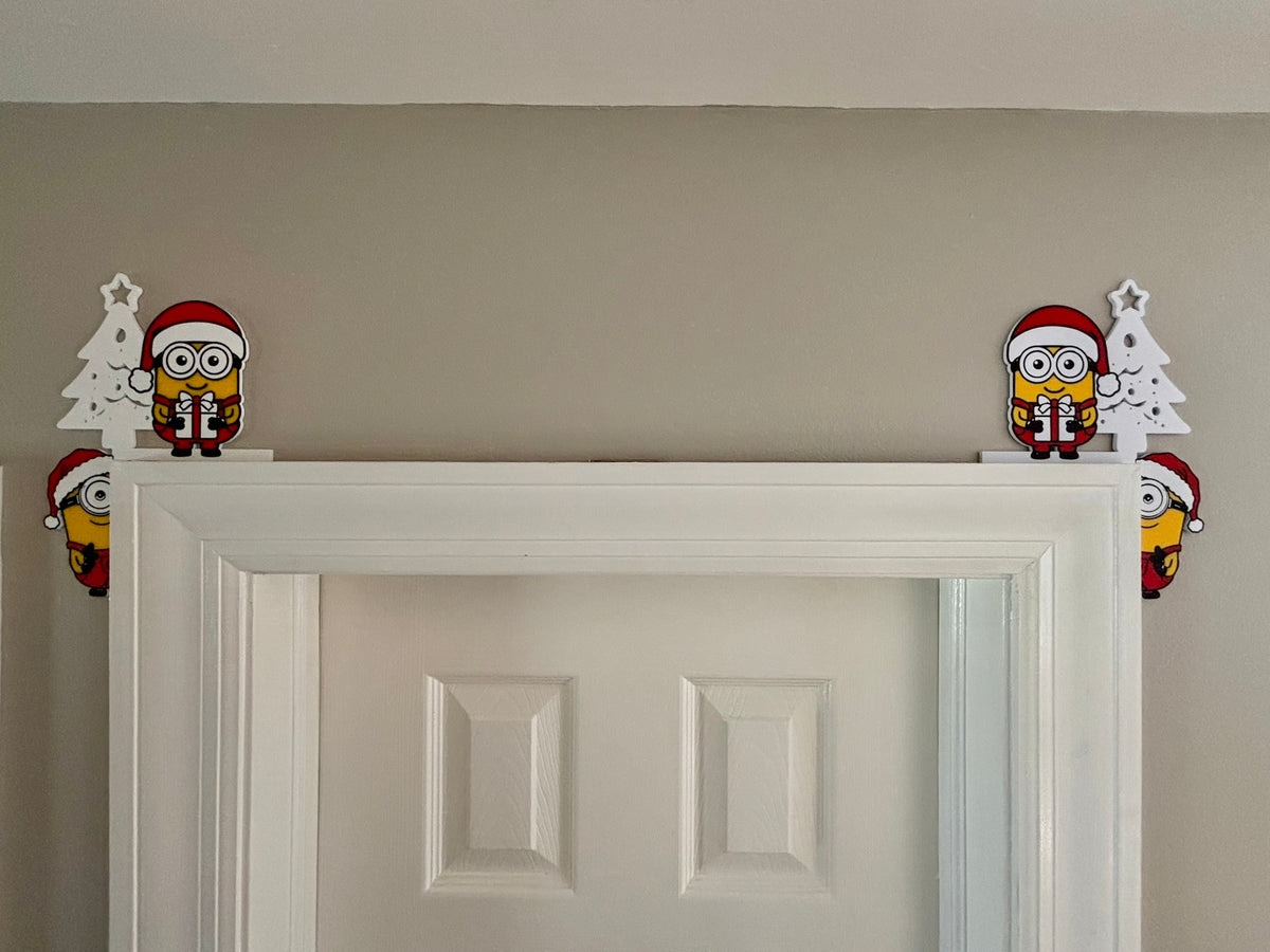 Minions Christmas Door Corner