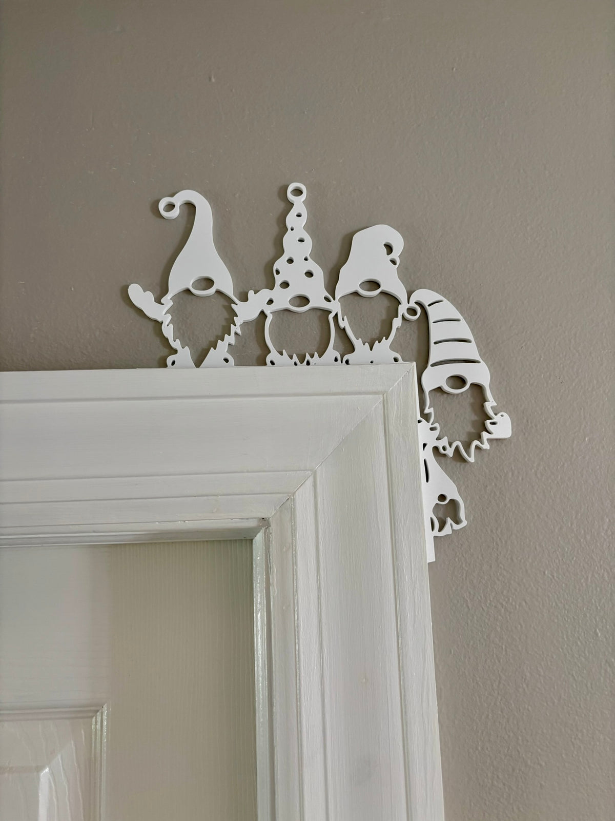 Gnomes Simple Corner Decor