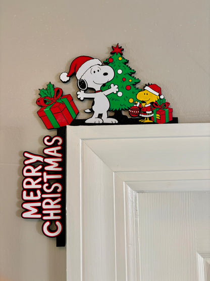 Snoopy and Woodstock Christmas Door Corner