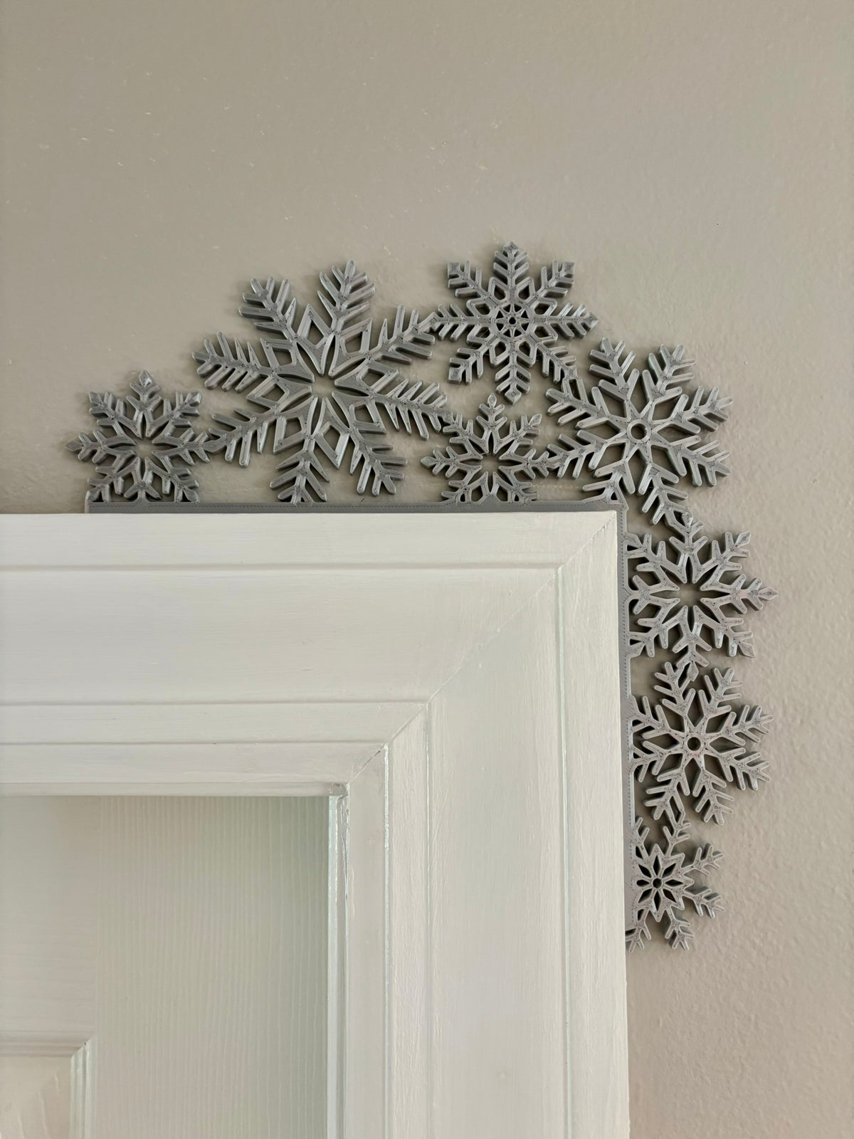 Snowflakes Door Corner