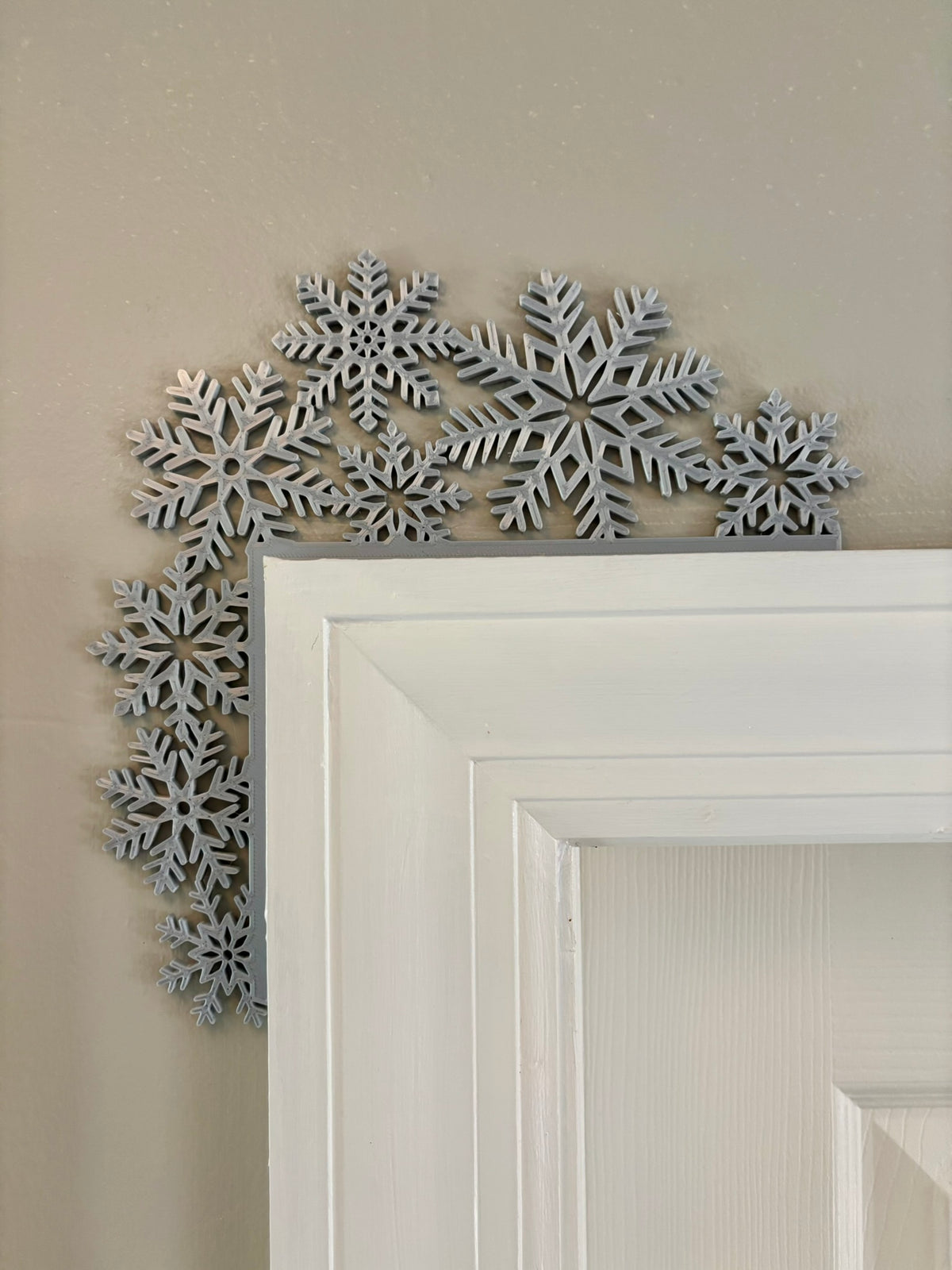 Snowflakes Door Corner