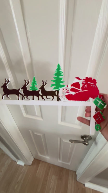 Here Comes Santa Christmas Door Corner