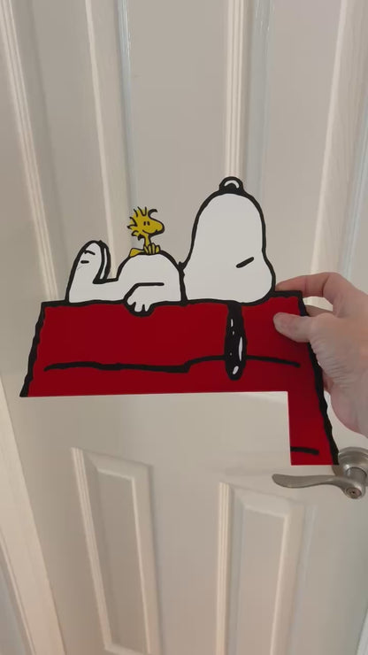 Snoopy Door Corner